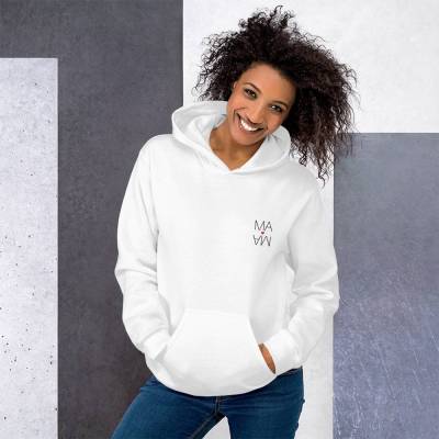 Kuscheliger Hoodie mit minimalistischen Design "MAMA"