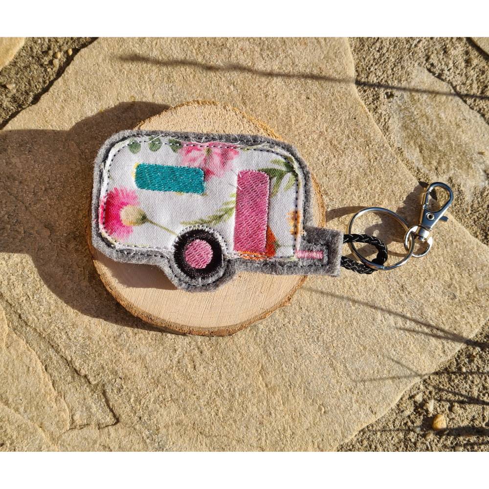 Stickdatei Anhänger Wohnwagenanhänger Camper ITH Bild 3