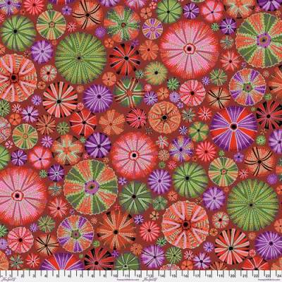 Patchworkstoff Kaffe Fassett Collective PWPJ125 RED – Roter Baumwollstoff mit bunten "Seeigeln"