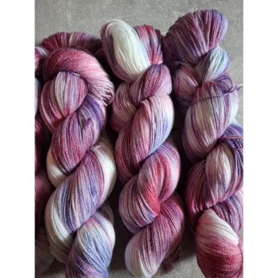 handgefärbtes weiches Lace-Garn aus Schurwolle mit Bambus, 800 Meter, #01