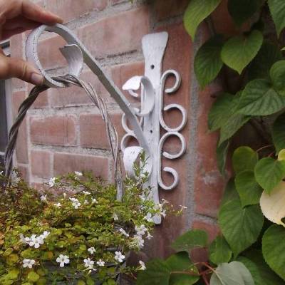 1 Ampelhalter Wandhalter Hängeampel Blumenampel Eisen Schmiedeeisen Landhaus Cottage