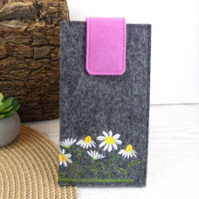 Filz Handyhülle mit Gänseblümchen – Handgemachte Handy Schutzhülle für alle Modelle, personalisierbar, nachhaltig