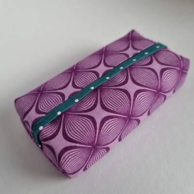 Taschentüchertasche "TaTüTa lila-petrol Blumen" aus Baumwollstoff genäht, von he-ART by helen hesse