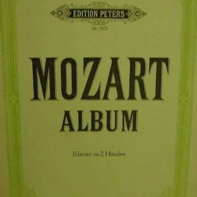 Edition Peters  Nr. 1823 Mozart  Album für Klavier zu zwei Händen, Sammlung beliebter Stücke