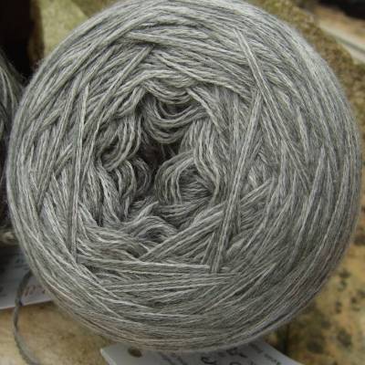 100% Schurwolle Merino extrafein Bobbel Uni Wolke 7 grau meliert 4-fädig