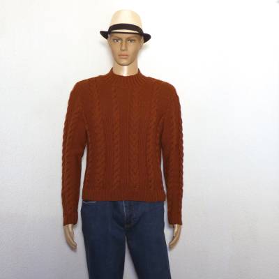 Handgestrickter Herrenpullover Cognac aus 100% Merinowolle – Zopfmuster, Größe M-L