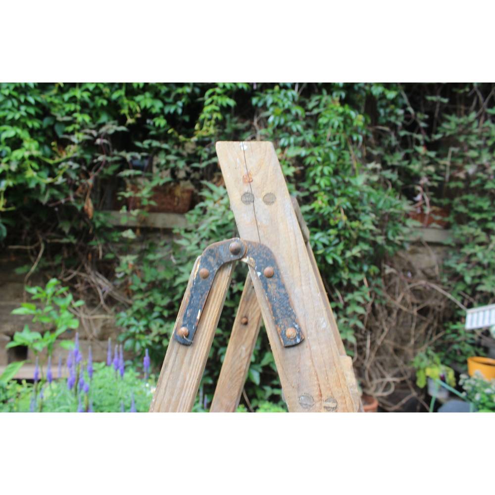 alte Malerleiter Holzleiter Klappleiter Bockleiter Blumenleiter Dekoration shabby Vintage