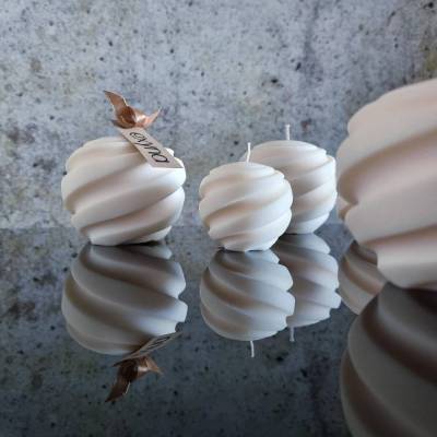 Spiralkugel-Kerze aus Sojawachs – Elegante, umweltfreundliche Kugelkerze für stilvolle Home Decor