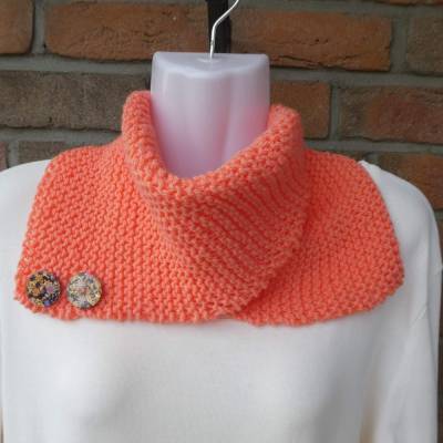 gestrickter Kragenschal - lachs - Breite Oberkante ca. 25 cm