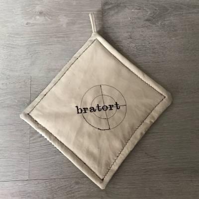 Topflappen XL - einzeln - mit persönlichen Sprüchen - bratort
