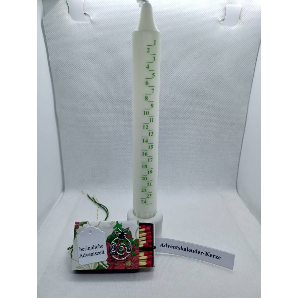 Adventskalenderkerze, 1. bis 24. Dezember, zum täglichen Anzünden