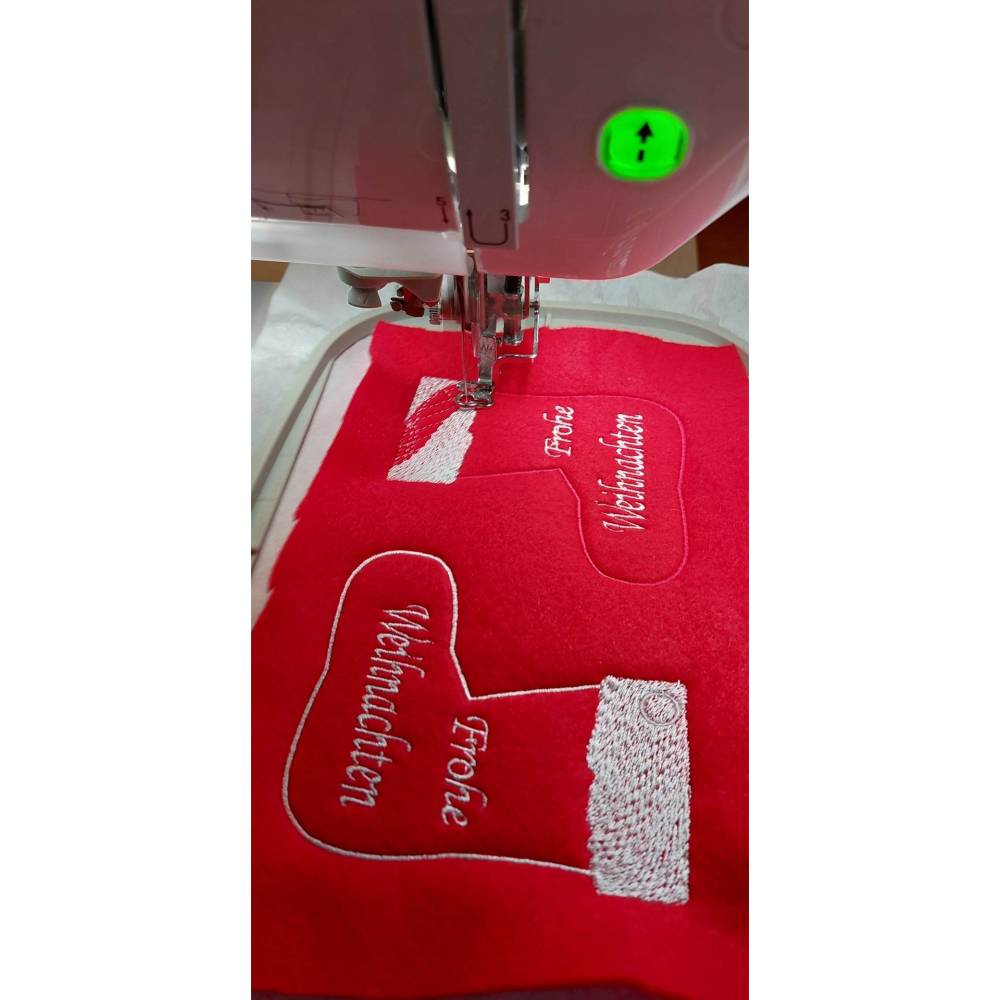 DreamEmbroid "Weihnachtsstiefel" - Stickdatei 2 versch. Versionen Bild 4