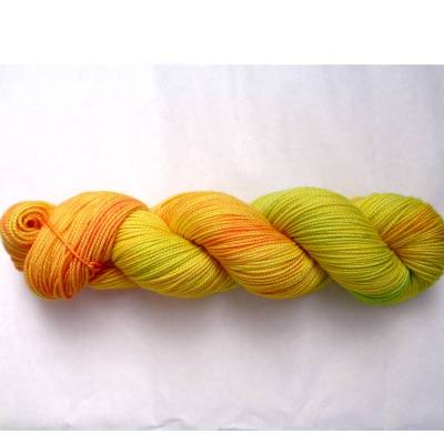 Citrus, handgefärbtes sehr weiches Merino Perlgarn 100g/310m, Strickwolle formstabil, Häkelgarn, Nadelstärke 2,75-3,5mm