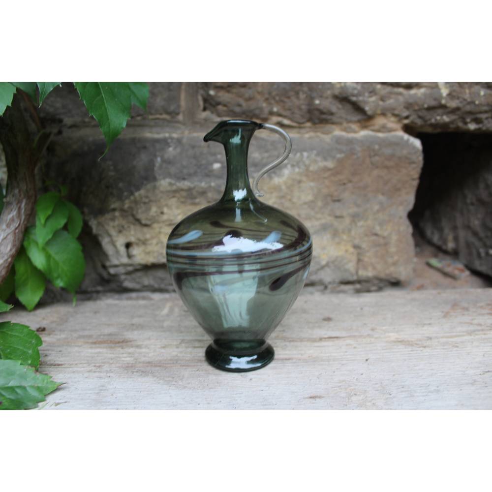 filigrane Vase Henkelvase Krug Mundgeblasen Rauchglas grün Lauscha 60er 70er Jahre DDR