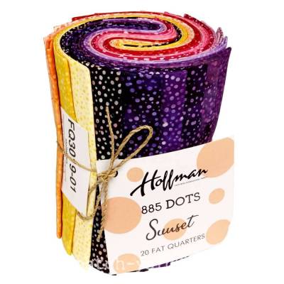 885 Dots - Fat Quarter Bundle von Hoffman enthält 20 Stoffstücke