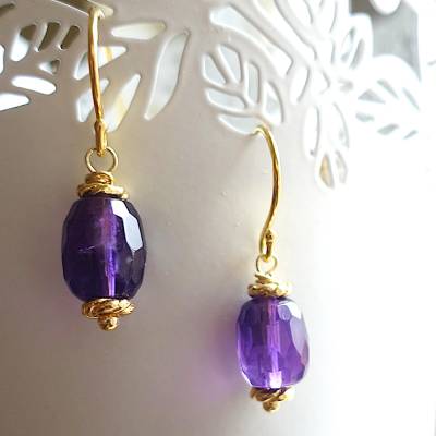 Amethyst Ohrhänger in Tönnchenform mit vergoldetem Silber