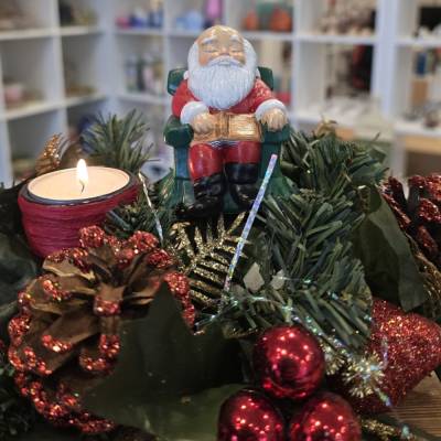 Weihnachtsmann aus Keramik - Schlafender Santa Claus -