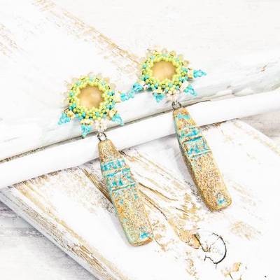 lässige beadwork ohrringe, weihnachtsgeschenk, keramik, glasperlen, grün, beige, türkis