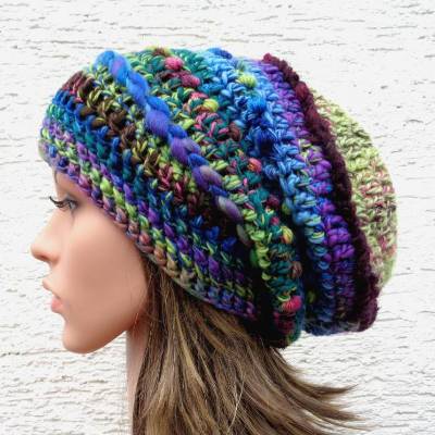 Gr.S Wollmütze gehäkelt aus handgesponnenen Garnen 54-55cm, dicke Wintermütze, Boho Damenmütze, Häkelbeanie