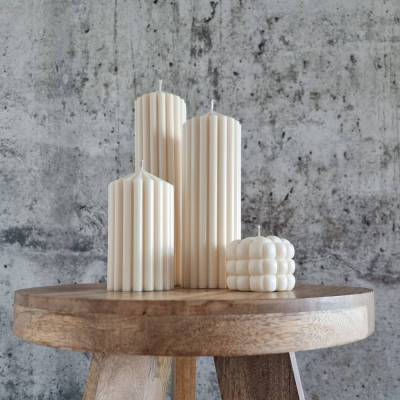 Riesiges Trio aus gerippten Stumpenkerzen I Ästhetisches Dekor aus Sojawachs I Einzigartiges Geschenk I Home Decor