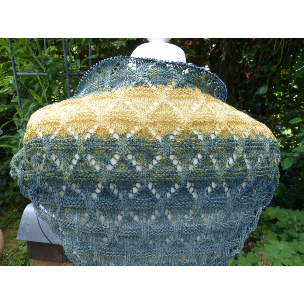 "Sanduhr " Strickanleitung für ein kleines Dreiecktuch Bild 4