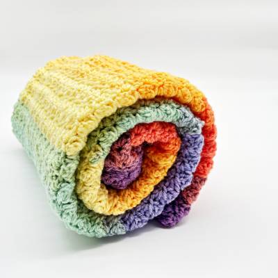 Decke Baby Kleinkind Kinderwagendecke Autositz Regenbogen bunt Winter Herbst Babyboy Ausstattung Babydecke