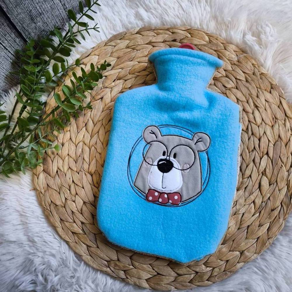 Wärmflasche mit besticktem Bezug