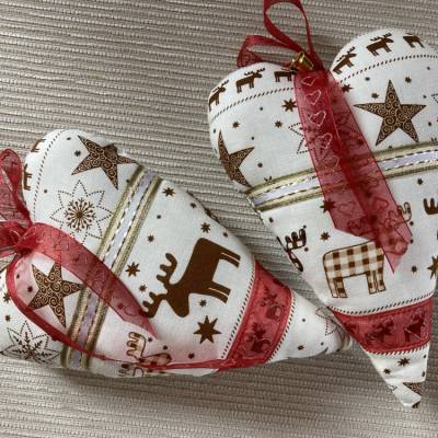 Deko-Herzen „Elche“ genäht für die Adventszeit, 2-er-Set Deko-Herzen für Advent und Weihnachten