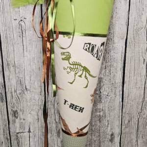 Schultüte Dino T-Rex aus Stoff in grün / 70cm für Junge
