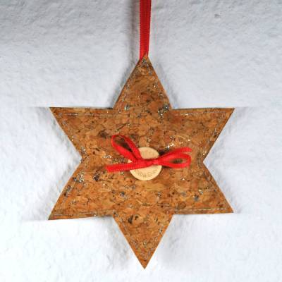 Baumschmuck Stern aus Korkstoff mit Glitzer – Geschenkanhänger & Mitbringsel, handgenäht, Unikat, 13 cm