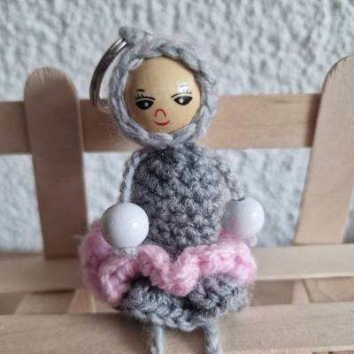 Schlüsselanhänger gehäkelt Püppchen Farbwahl 