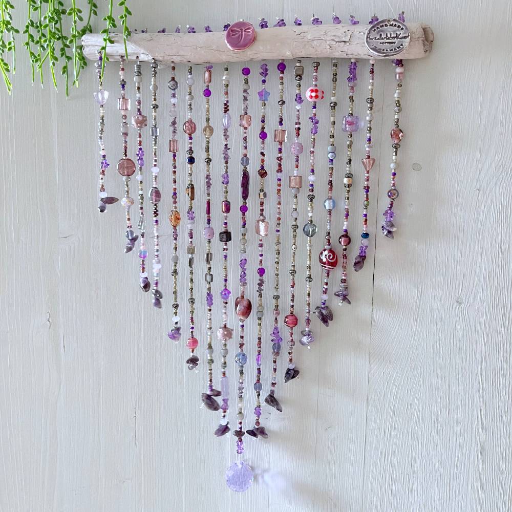 Deko Ast zum Hängen, mit Glasperlen und Edelsteinen-Amethyst, Windspiel, Deko wetterfest, Suncatcher Fenster, spirituell