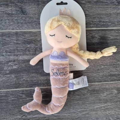 Personalisiertes Kuscheltier Mermaid Ella, die Meerjungfrau zum kuscheln - hand bestickt -  Geschenk zum Geburstag