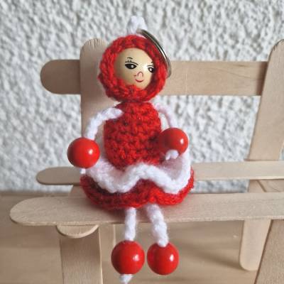 Schlüsselanhänger gehäkelt Püppchen – Handgemachtes Unikat in Wunschfarbe