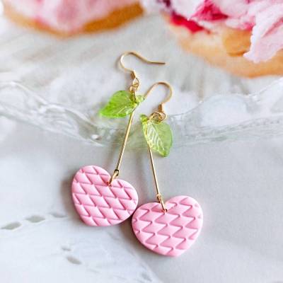 Ohrringe aus PolymerClay "Herz an Blatt"