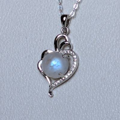Romantische Kette aus Sterlingsilber 925 mit echtem Mondstein