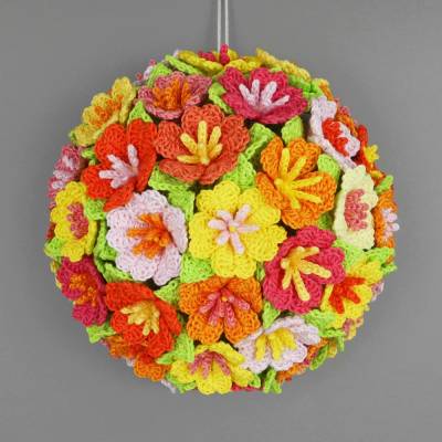 Häkelanleitung Blumen Halbkugeln in 2 Größen als Türdeko statt Türkranz