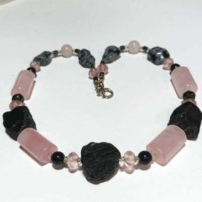 Handgemachte Rosenquarz Tektit Kette Schwarz Rosa – Einzigartiges Geschenk zum Muttertag