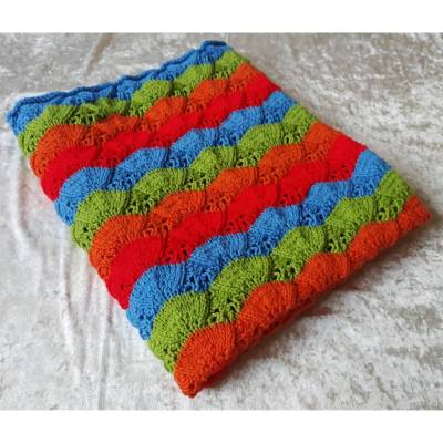 Gestrickte Babydecke Größe ca. 118 x 81 cm