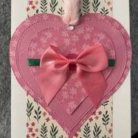 Wunderschöne Grußkarte, Handarbeit mit Umschlag, Motiv: Herz, Blumen, Schleife