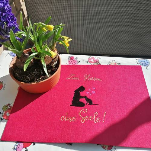 Stickdatei Katze und Frauchen Set 6 Dateien 10x10 cm bis 20x26 in zwei Varianten