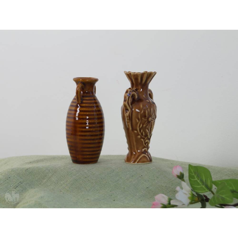 Monofleur Blumenvase 2 kleine vintage Tischvasen 9,5 cm / 10,5 cm H 2er-Set Solifleur Vase mit Henkel Mid Century Beige