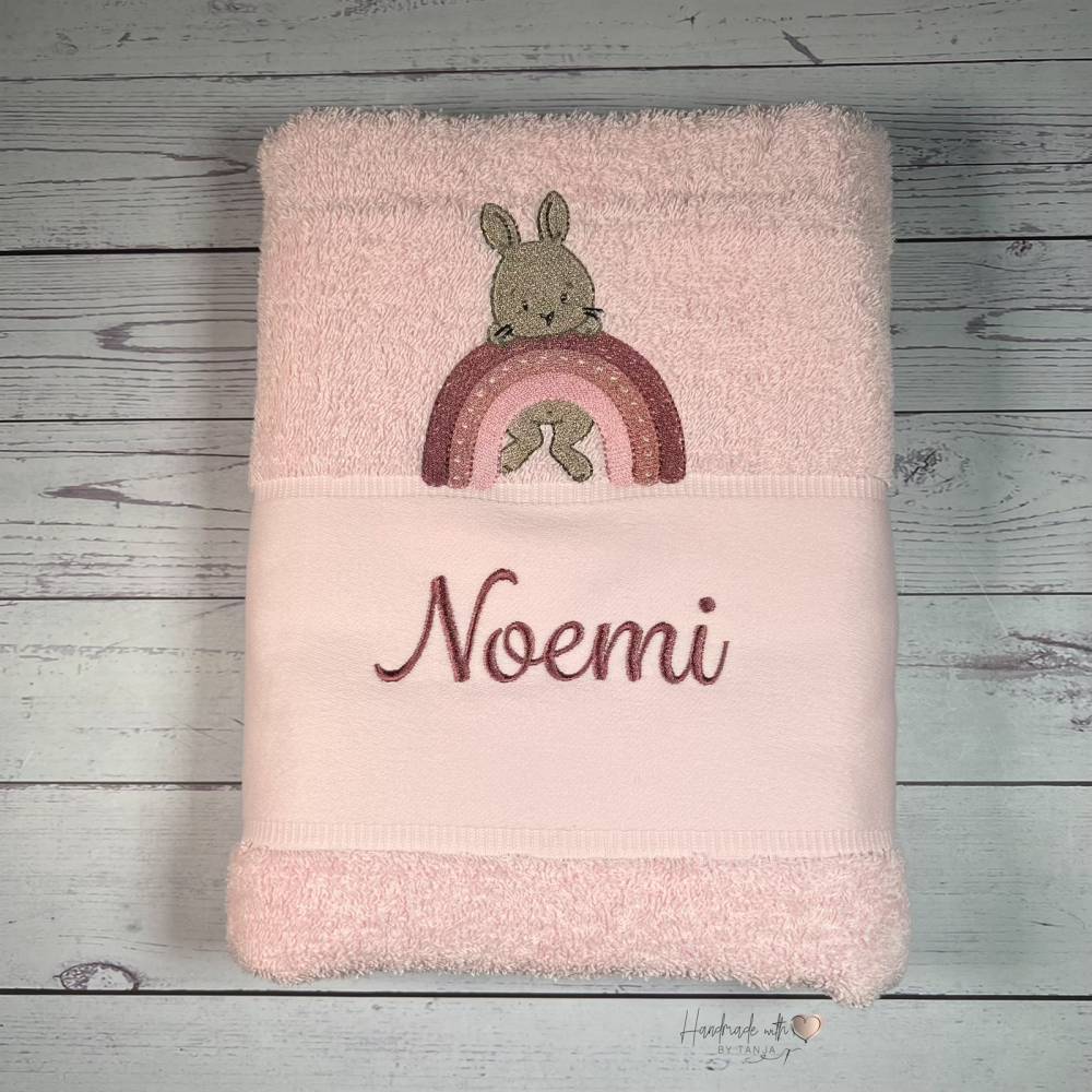 Handtuch mit Motiv und Namen bestickt I personalisiertes Handtuch mit Wunschnamen I Geschenkidee Mädchen personalisiert