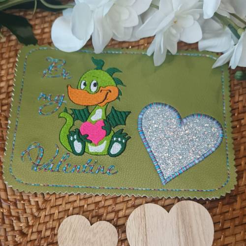 Stickdatei Drache Valentino 10x10 cm Sticklienchen