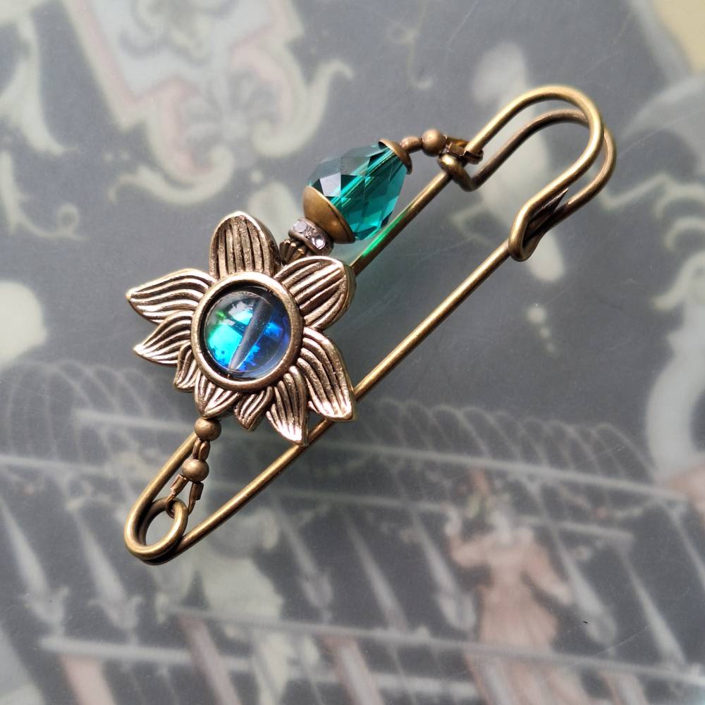 Tuchnadel Lotus Pfau und Kristall, funkelnde Schalnadel in Smaragdgrün und Bronze N-7-AB-34 Bild 6