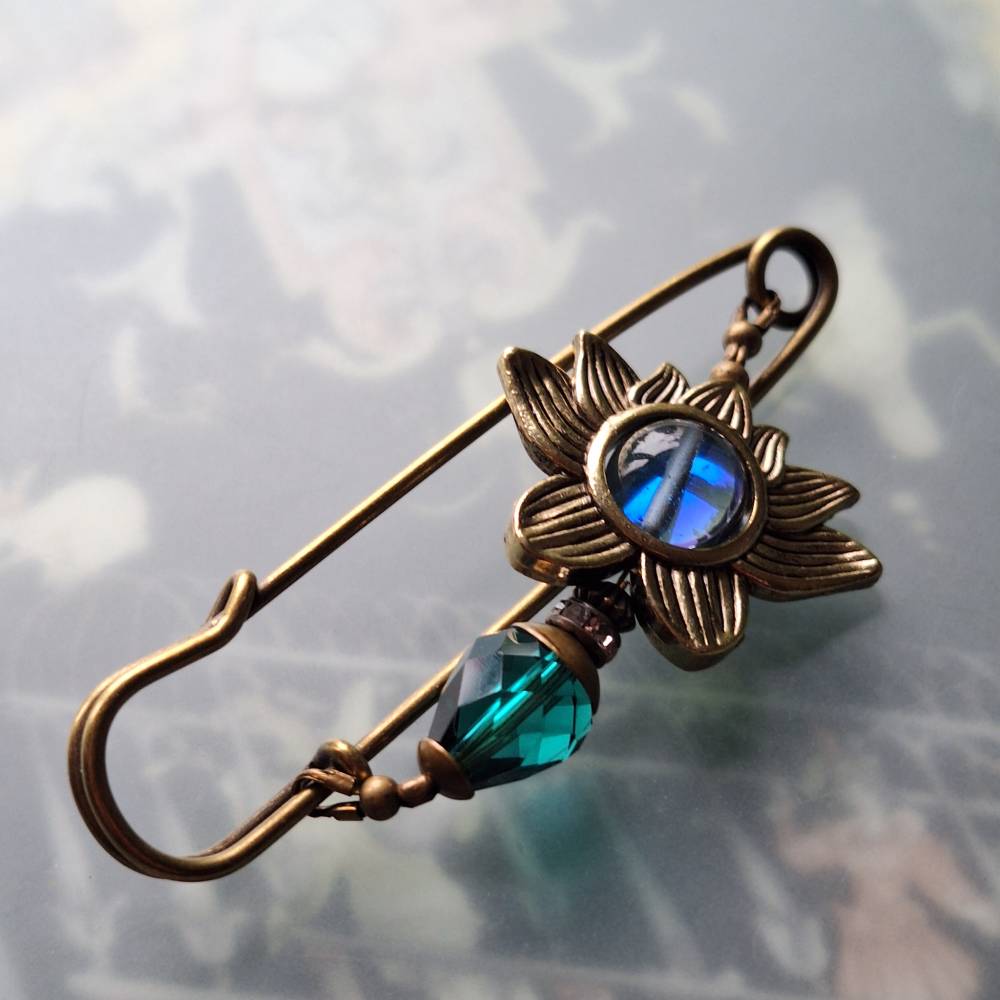 Tuchnadel Lotus Pfau und Kristall, funkelnde Schalnadel in Smaragdgrün und Bronze N-7-AB-34 Bild 7