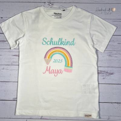 Schulkind T-Shirt 2025 I T Shirt zur Einschulung mit Regenbogen Stift und Wunschnamen I Geschenkidee 1 Schultag 