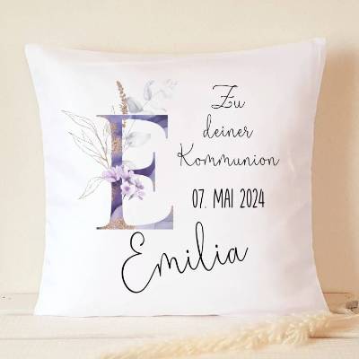 Geschenk zur Kommunion Kissen personalisiert Blumen lila weiß Monogramm