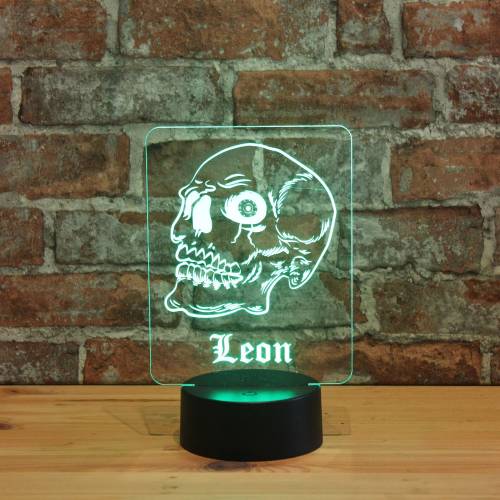 Personalisiertes RGB-LED Nachtlicht - Totenkopf Motiv mit Wunschname, individuelles Geschenk, Acrylglas