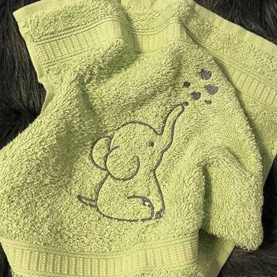 Stickdatei - Babyelefant - 2 Größen